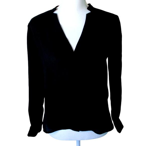 Banana Republic Women's Petite Black Long Sleeve Roll Tab Button Blouse Size XXS - Picture 1 of 9